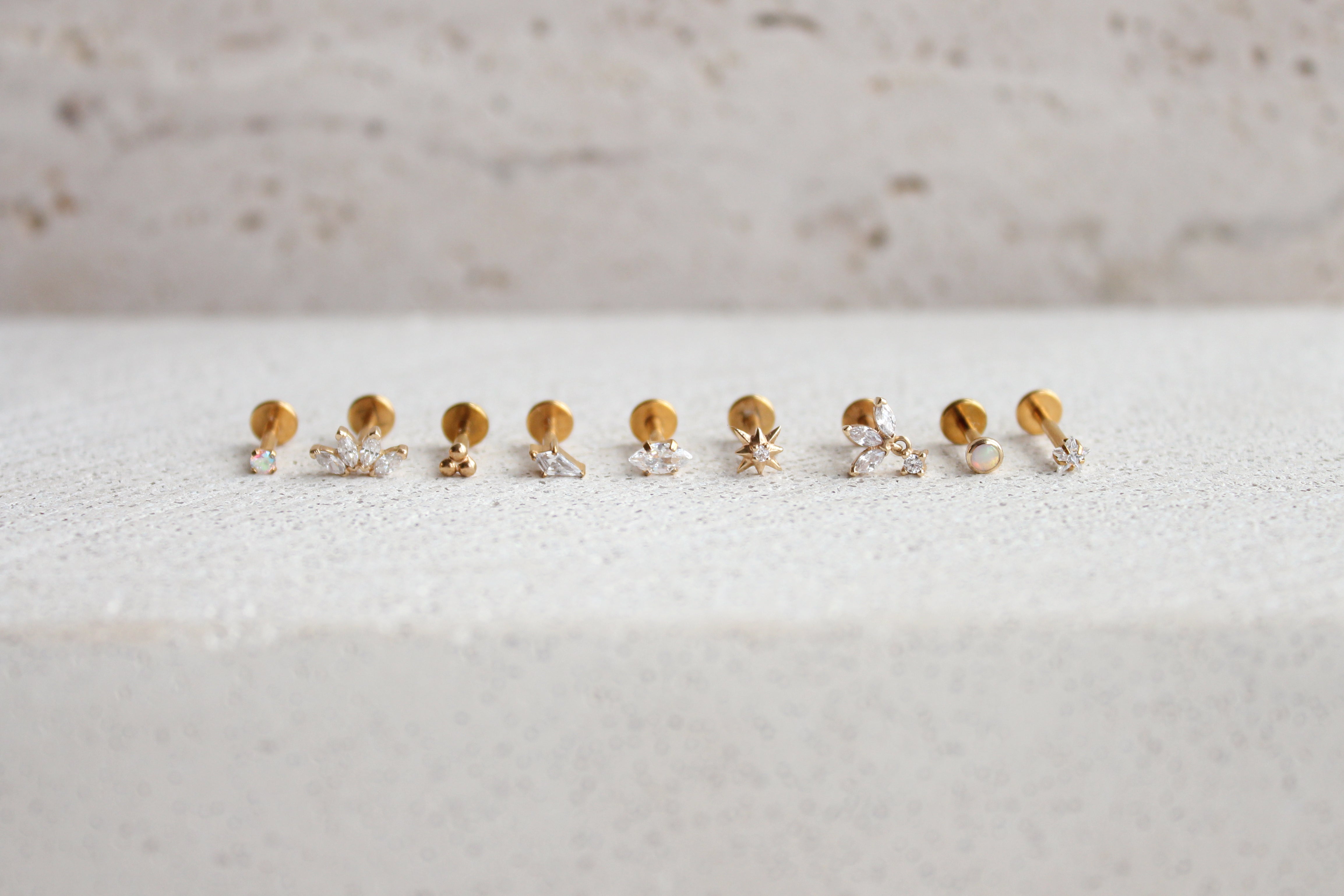 Ultimate Guide: Threadless Cartilage Earrings