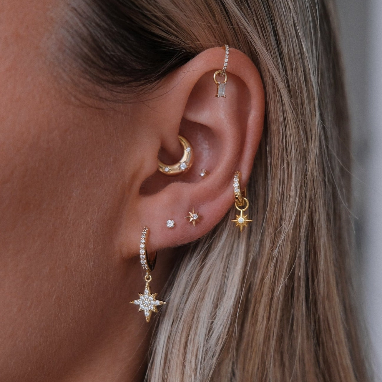Tiny Solitaire Crystal Stud Earrings 925 Sterling Silver