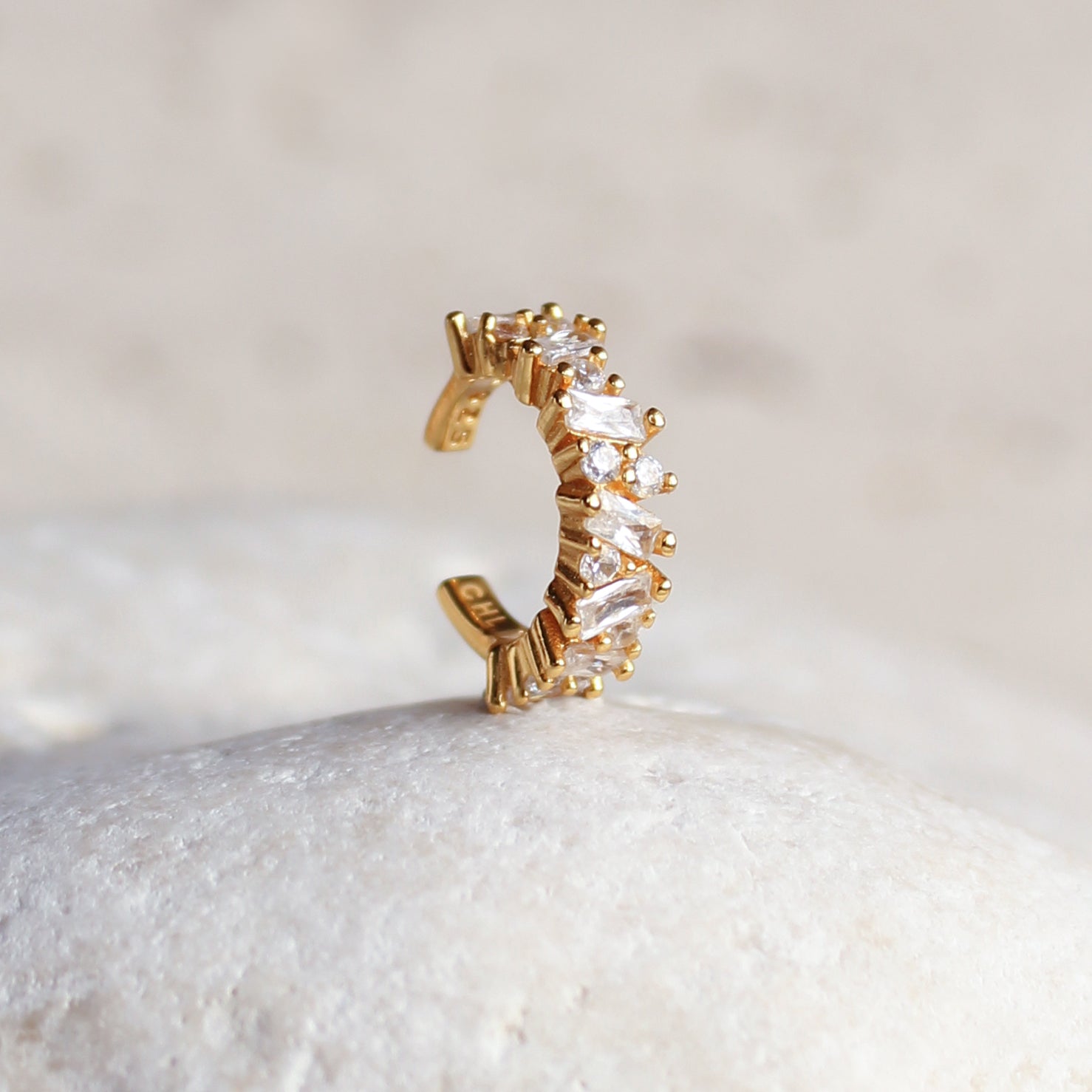 Scattered Crystal Ear Cuff | 925 Sterling Silver