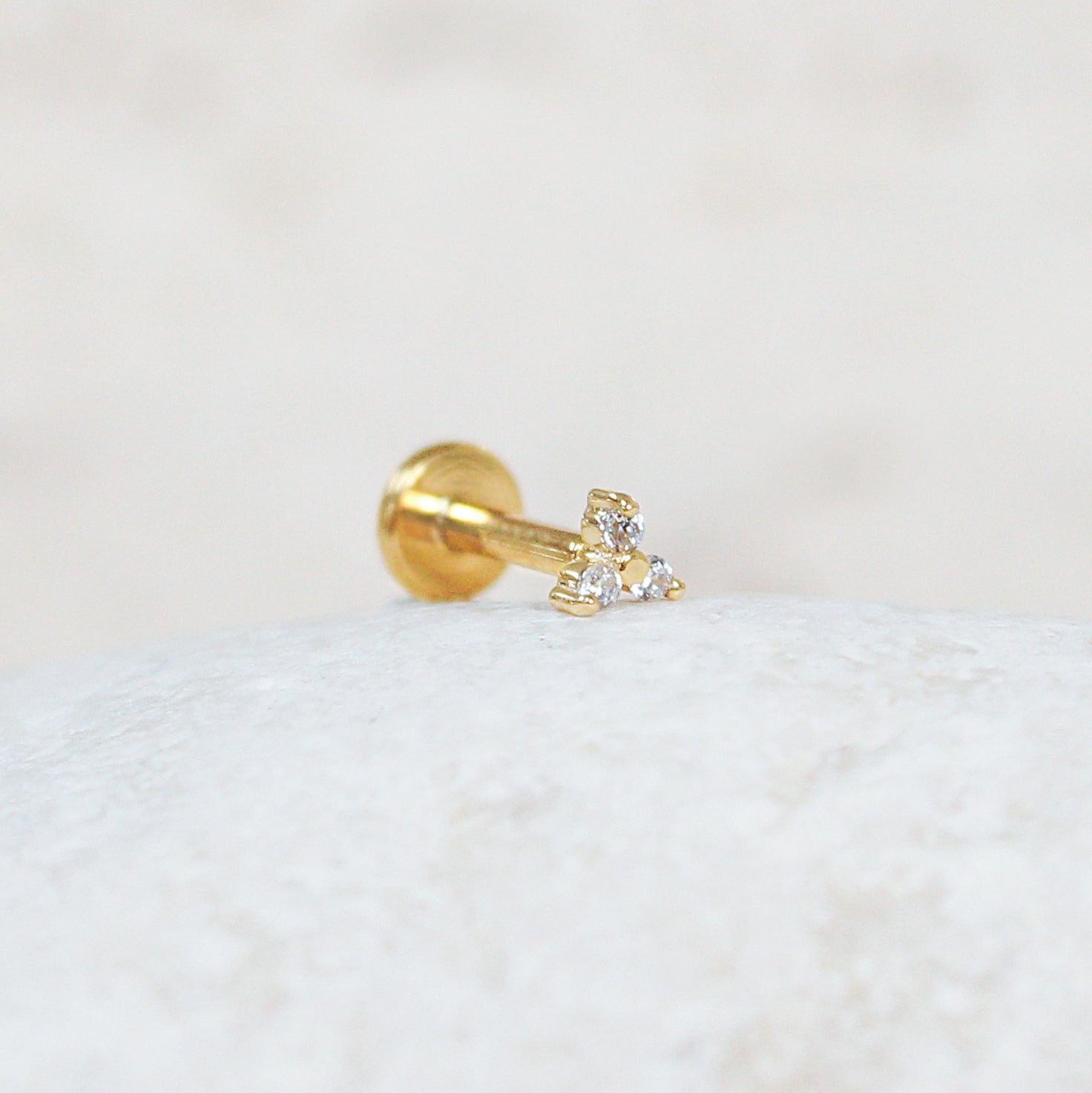 Crystal Trinity Earring | Threadless Cartilage Stud For Helix Piercing | 9K Gold & Titanium