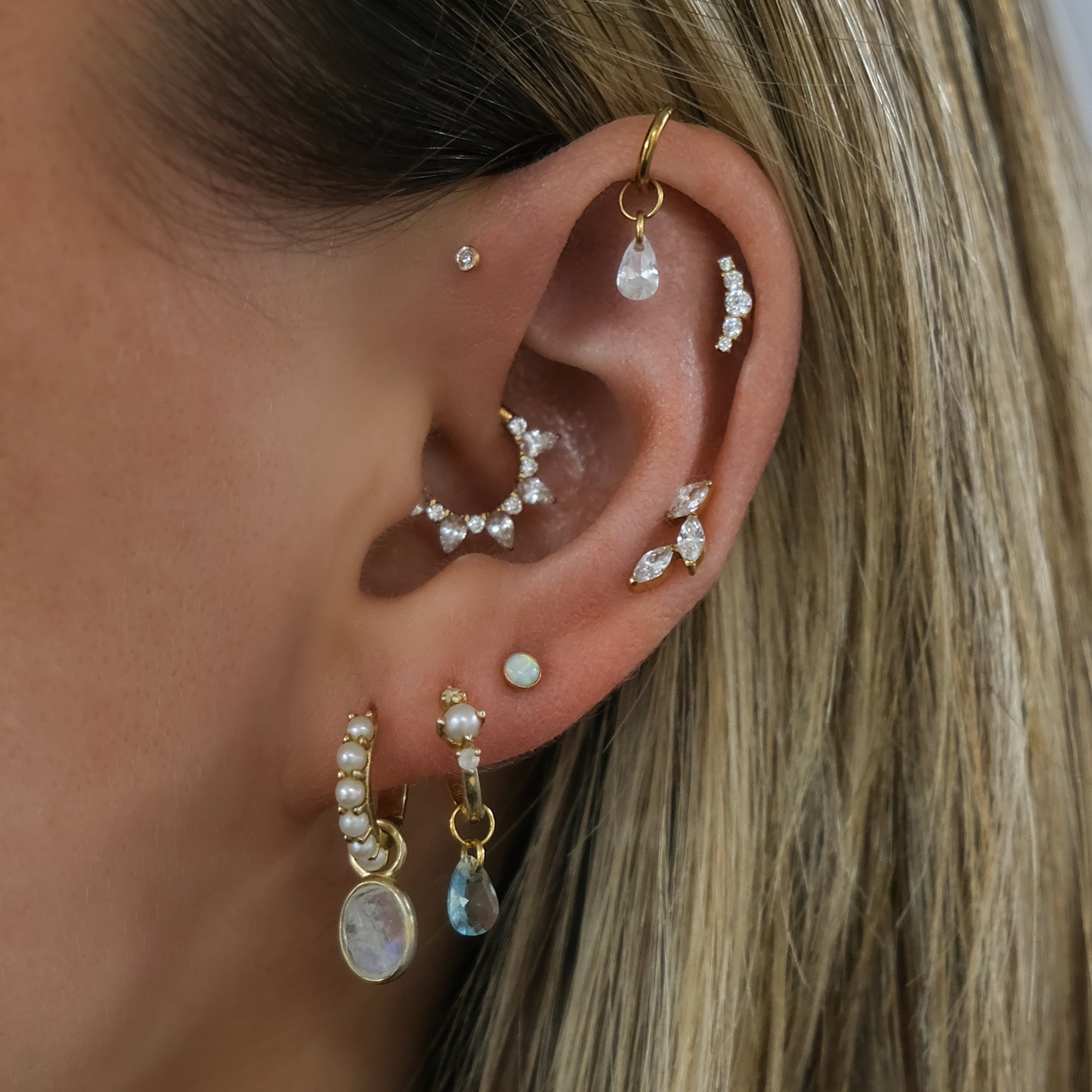 Tiny Opal Cartilage Stud | Threadless Titanium Earring | 16g | Hypoallergenic