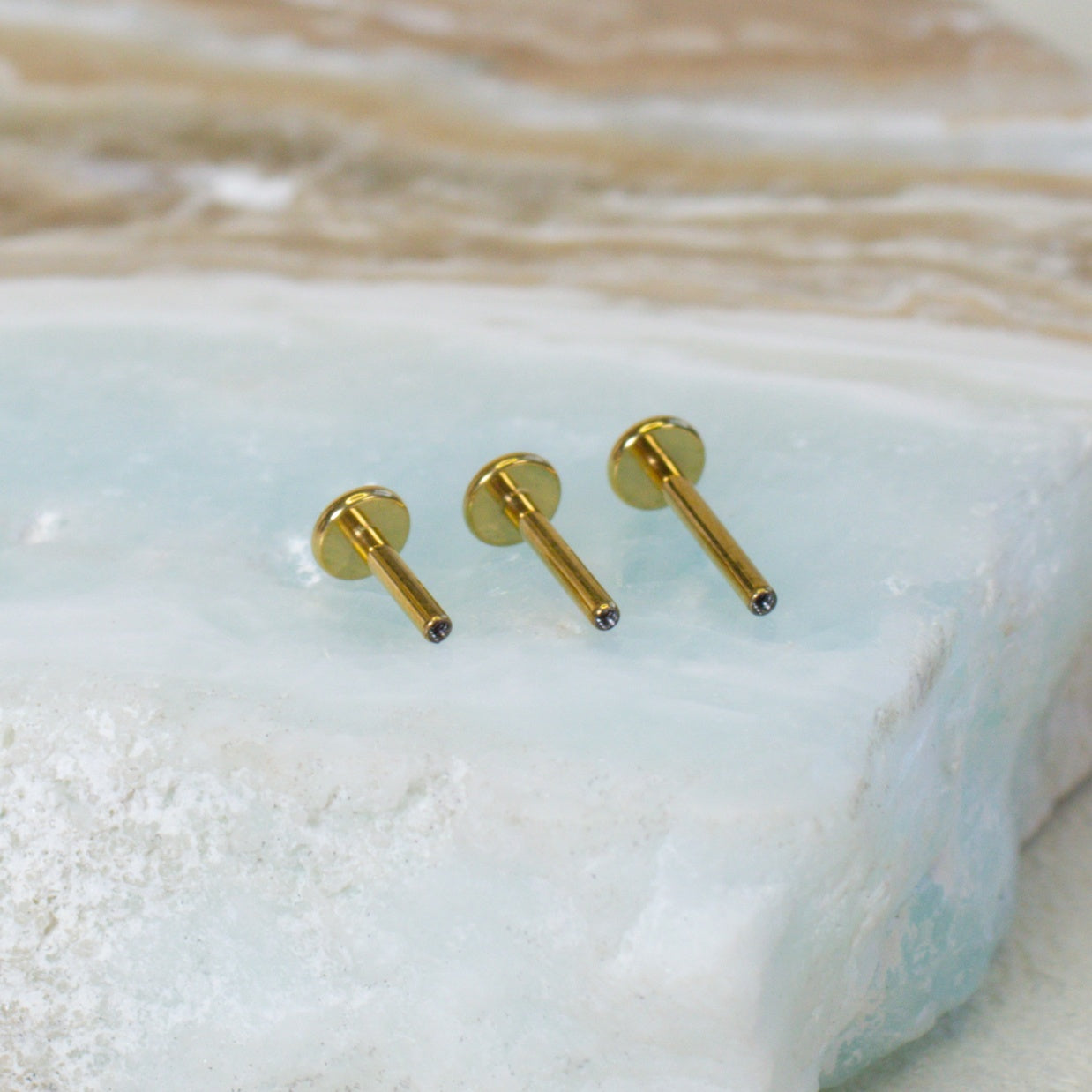 Implant Grade Titanium Internally Threaded Labret Bar