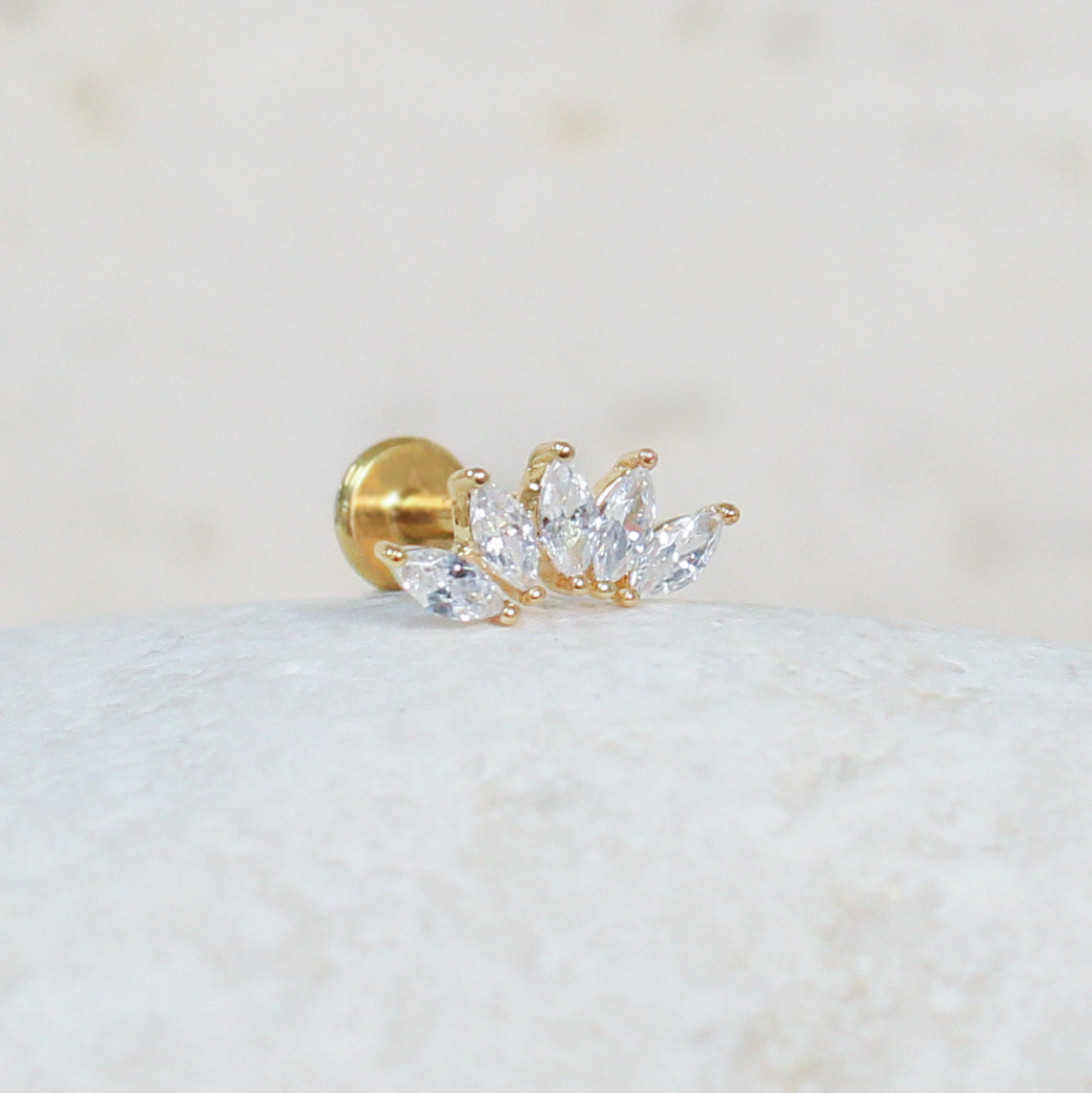 Curved Marquise Fan Earring | Threadless Cartilage Stud For Helix Piercing | 9K Gold & Titanium